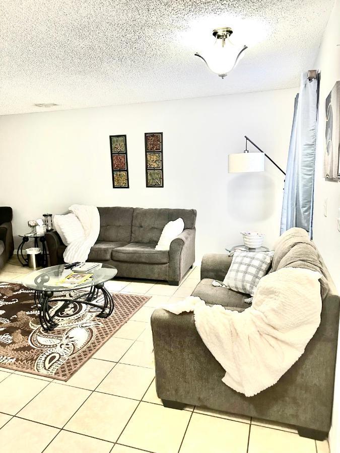 Lovely 2-Bedroom Condo W/Balcony And Free Parking Нашвил Екстериор снимка